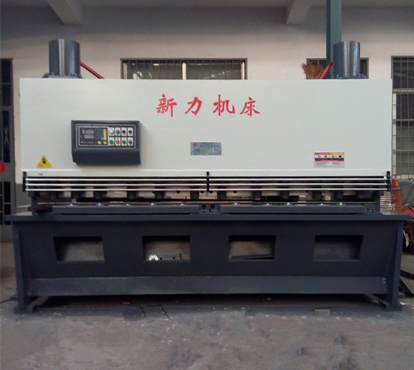 QC11Y-16*2500  hydraulic CNC shearing machine